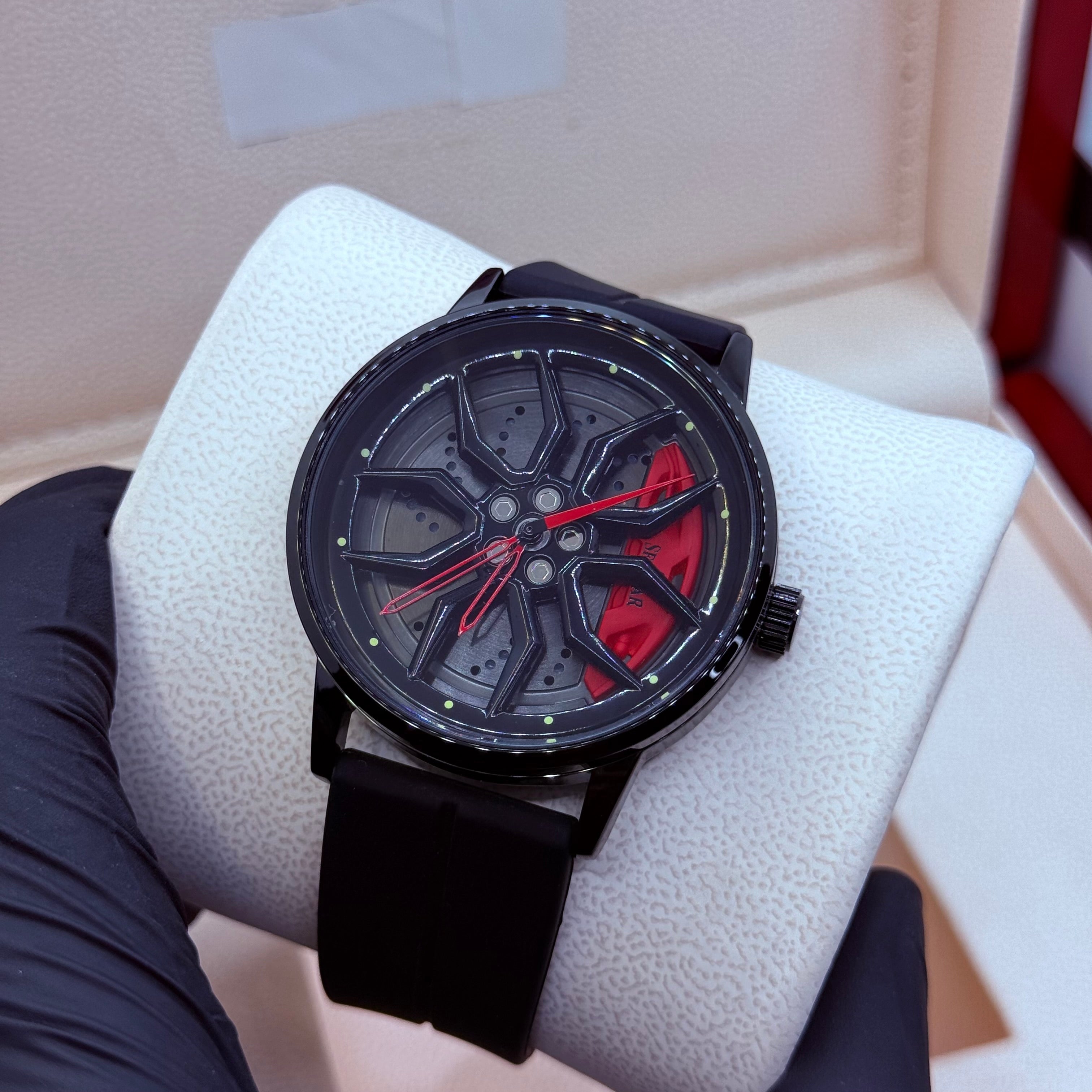 Ferrari wheel red with black chain
