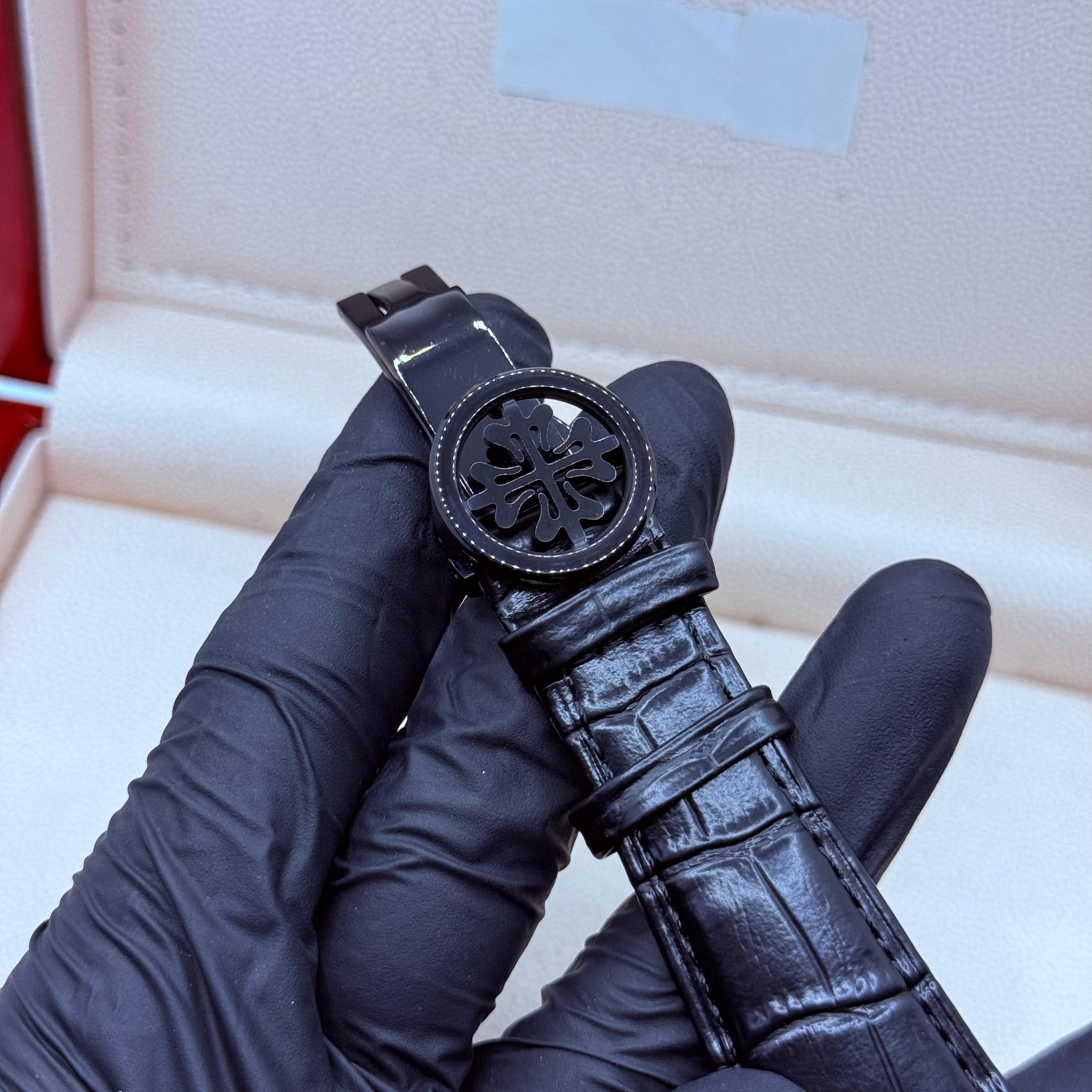 PP full black leather strap Classic watch