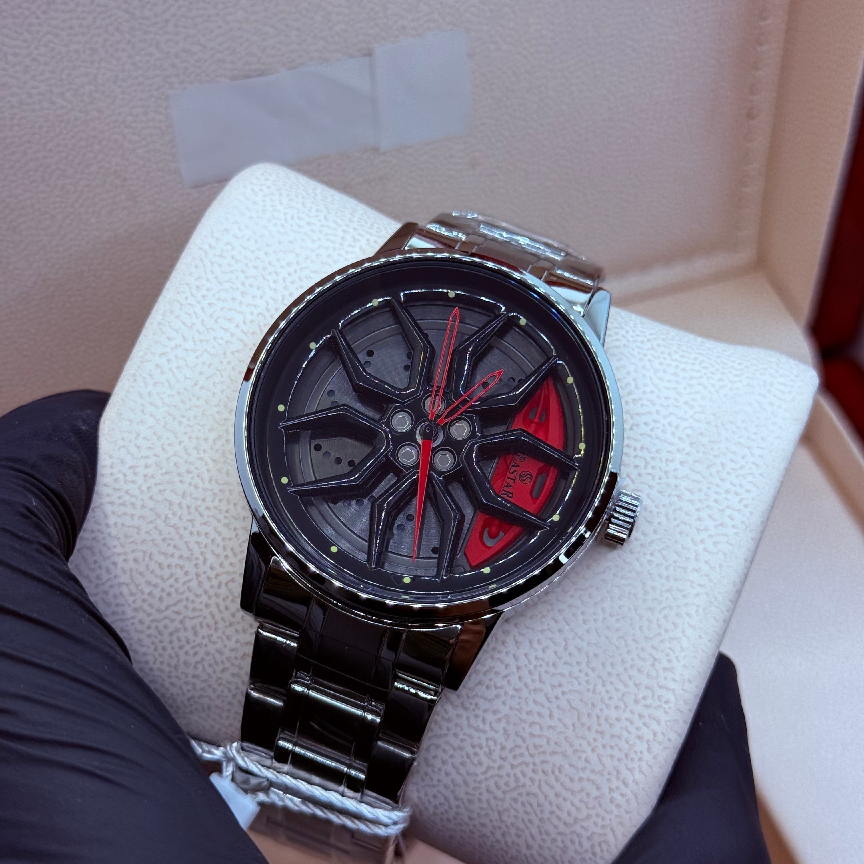 Ferrari wheel red  with silver chain