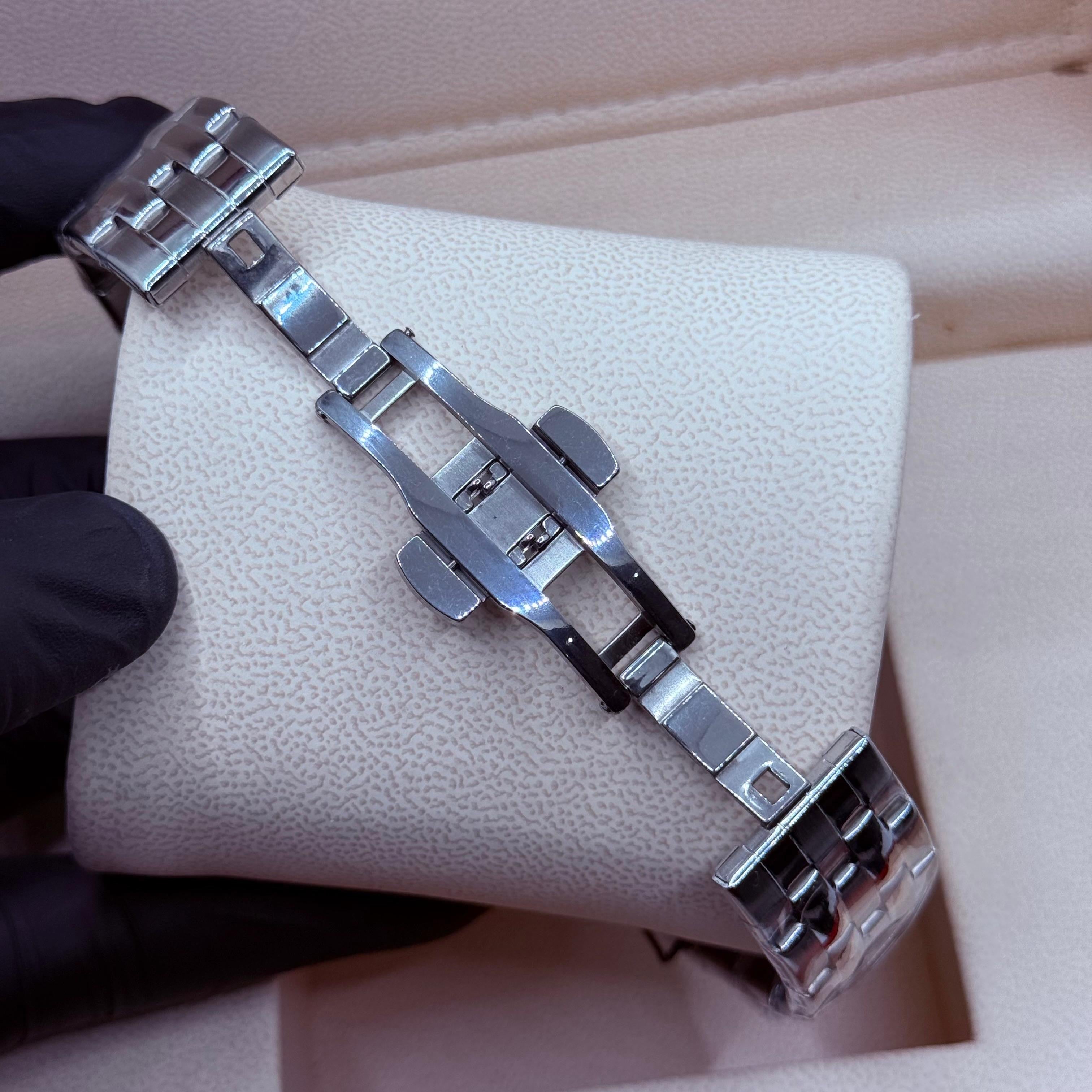 Dual time watch silver with silver dial