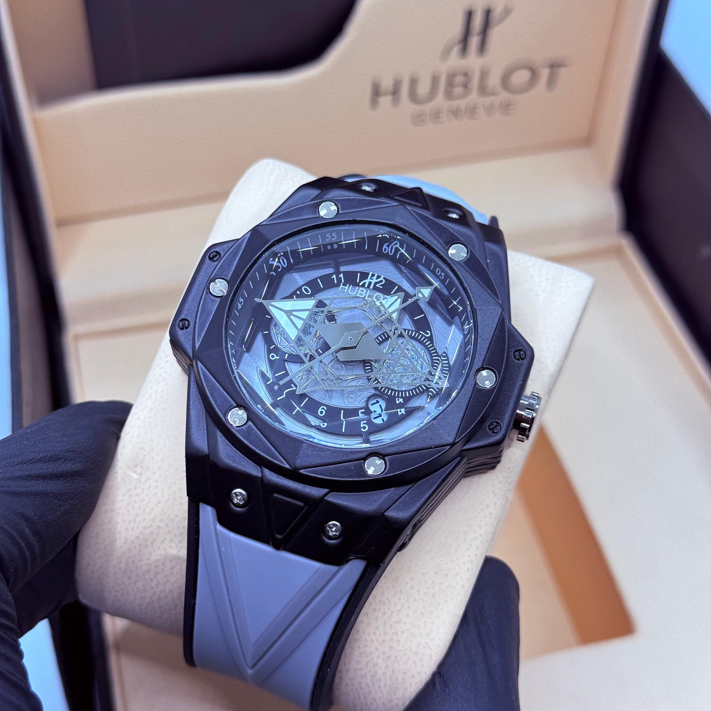 Hublot Mafia diamond cut with gray silicon strap